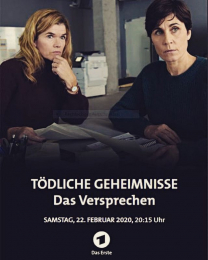 Tödliche Geheimnisse - Das Versprechen - mit NIna Kunzendorf & Anke Engelke - H&M f. Nina Kunzendorf  ©  ARD Degeto / Christiane Pausch