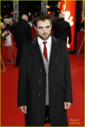 LIFE-Premiere-@ Berlinale international Film Festival 2015 - Grooming f. Robert-Pattinson